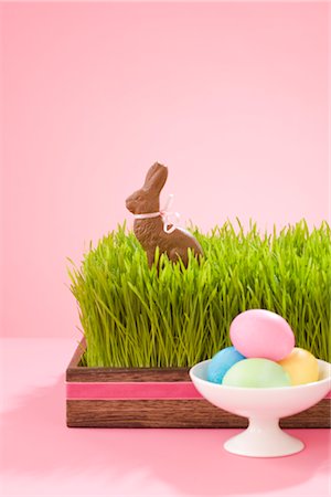 simsearch:600-07110444,k - Easter Eggs and Chocolate Bunny Stock Photo - Rights-Managed, Code: 700-02693982