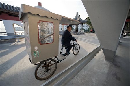 driving in asia - Rickshaw, Zhouzhuang, Jiangsu, China Foto de stock - Con derechos protegidos, Código: 700-02700836