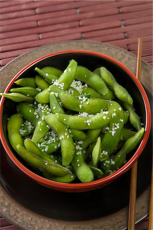 simsearch:700-03053816,k - Bowl of Salted Edamame Stock Photo - Rights-Managed, Code: 700-02701372