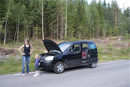 Mother and Daughter with Car Trouble Stock Photo - Rights-Managed, Code: 700-02702593