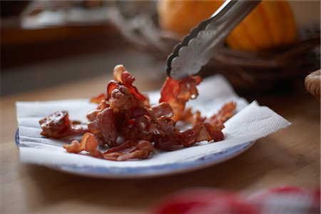 Bacon on Plate Stock Photo - Rights-Managed, Code: 700-02738055