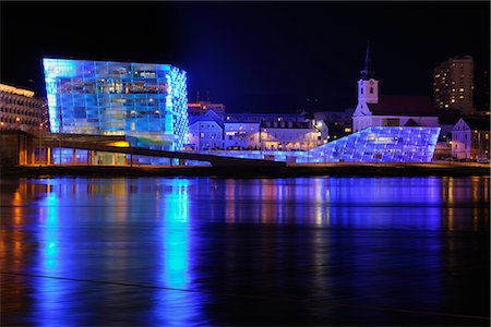 Ars Electronica Center, Linz, Upper Austria, Austria Stock Photo - Rights-Managed, Code: 700-02791605