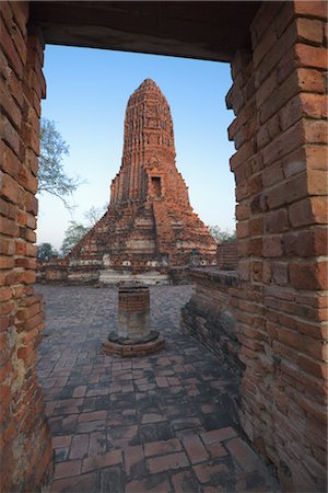 simsearch:700-02693512,k - Prang in Warachate Temple, Ayutthaya, Thailand Stock Photo - Rights-Managed, Code: 700-02828382