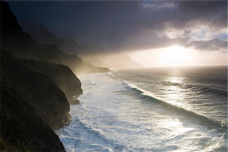 Sunset Over Kalalau Trail, Na Pali Coast, Kauai, Hawaii, USA Stock Photo - Rights-Managed, Code: 700-02925954