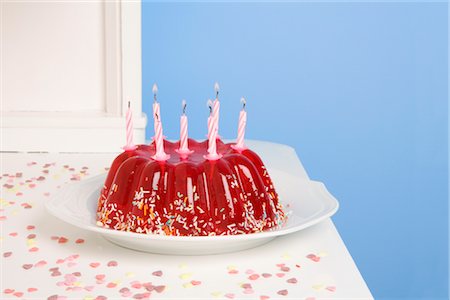 Birthday Cake Stock Photo - Rights-Managed, Code: 700-02935691