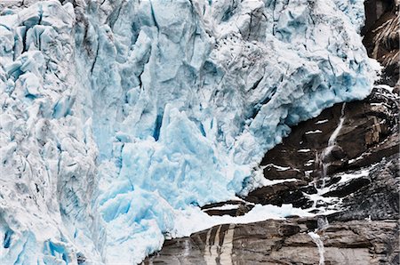simsearch:400-05271081,k - Gros plan du Glacier de Briksdalsbre, Parc National de Jostedalsbre, Norvège Photographie de stock - Rights-Managed, Code: 700-02967676