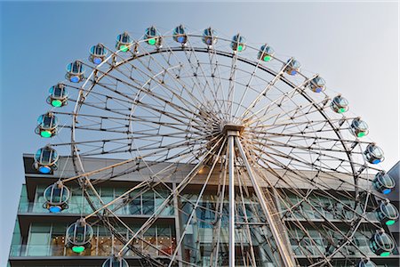 Sunshine Sakae Ferris Wheel, Nagoya, Aichi Prefecture, Chubu, Japan Stock Photo - Rights-Managed, Code: 700-02973221