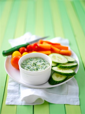 simsearch:700-03053816,k - Spinach and Ricotta Dip With Grape Tomatoes, Cucumber and Carrot Sticks Stock Photo - Rights-Managed, Code: 700-03053814