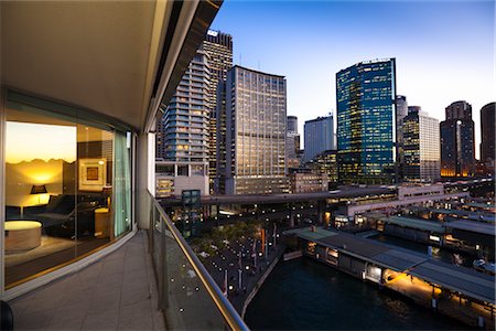 simsearch:862-07690507,k - Paysage urbain, Circular Quay, Sydney, New South Wales, Australie Photographie de stock - Rights-Managed, Code: 700-03068185