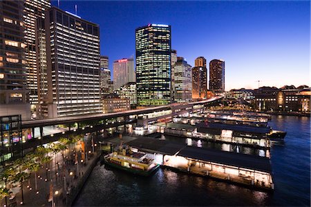 simsearch:862-07690507,k - Circular Quay à nuit, Sydney, New South Wales, Australie Photographie de stock - Rights-Managed, Code: 700-03068187