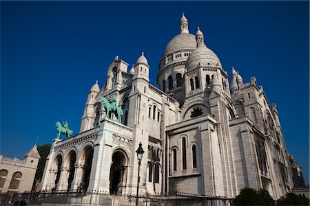 simsearch:600-02887087,k - Basilique du Sacre-Coeur, Montmartre, Paris, France Stock Photo - Rights-Managed, Code: 700-03068526