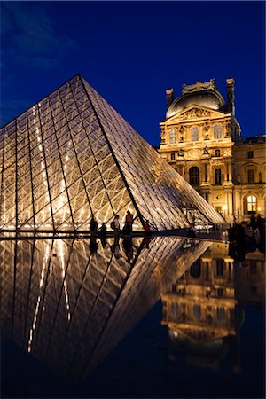 entertainment at night in paris - The Louvre, Paris, Ile de France, France Stock Photo - Rights-Managed, Code: 700-03068867