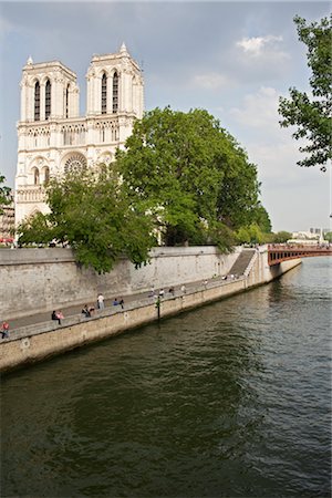 simsearch:600-02887087,k - Notre Dame Cathedral, Paris, France Stock Photo - Rights-Managed, Code: 700-03069040