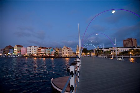 simsearch:700-03075663,k - Queen Emma Bridge, Santa Anna Bay, Willemstad, Curacao, Netherlands Antilles Stock Photo - Rights-Managed, Code: 700-03075682