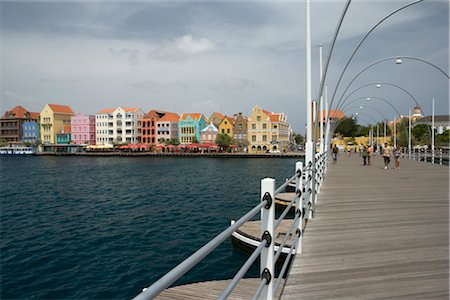 simsearch:700-03075663,k - Queen Emma Bridge, Santa Anna Bay, Willemstad, Curacao, Netherlands Antilles Stock Photo - Rights-Managed, Code: 700-03075683
