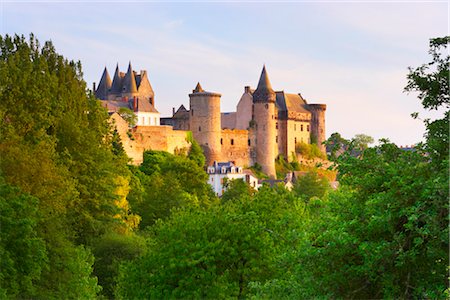 exterior color for house in the forest - Chateau at Sunset, Vitre, Ille-et-Vilaine, Brittany, France Stock Photo - Rights-Managed, Code: 700-03152899