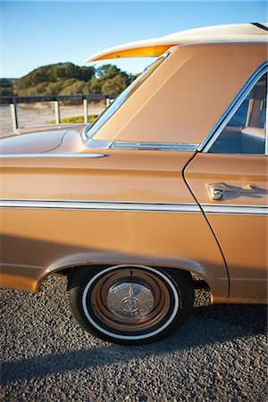 Surfboards on Roof of Classic Car, Santa Cruz, California, USA Stock Photo - Rights-Managed, Code: 700-03294980