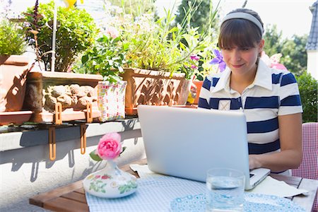 self-employed (female) - Woman Using Laptop on Outdoor Balcony Stock Photo - Rights-Managed, Code: 700-03298863