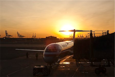 Airplane at Sunrise, Newark Airport, New Jersey, USA Stock Photo - Rights-Managed, Code: 700-03355678