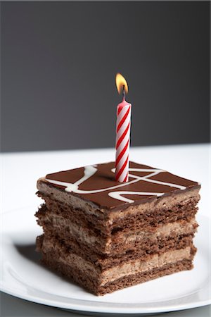 simsearch:600-02461257,k - Birthday Cake Stock Photo - Rights-Managed, Code: 700-03368388