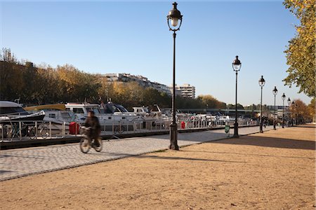 paris street lamps - Canal Promenade, Paris, Ile-de-France, France Stock Photo - Rights-Managed, Code: 700-03406389