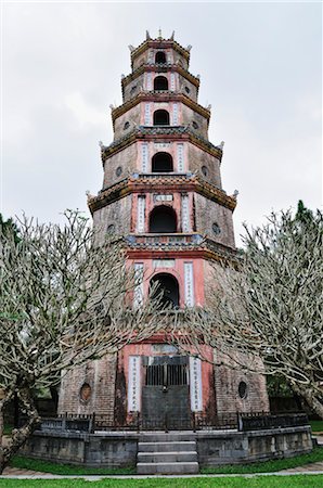 pagoda - Thien Mu Pagoda, Hue, Vietnam Stock Photo - Rights-Managed, Code: 700-03407696