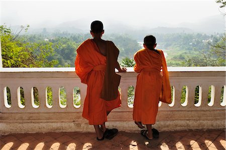 phu si laos - Monks at Phou Si, Luang Prabang, Laos Stock Photo - Rights-Managed, Code: 700-03407719