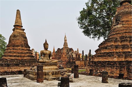 sukhothai province - Wat Phra Si Mahathat, Sukhothai Historical Park, Sukhothai, Thailand Stock Photo - Rights-Managed, Code: 700-03451239