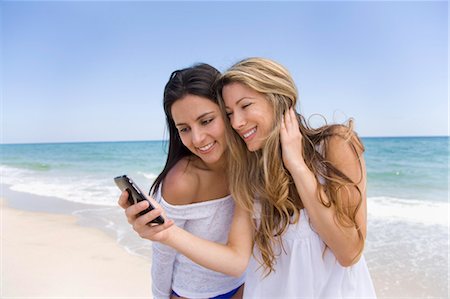 Women Using Cellular Telephone Stock Photo - Rights-Managed, Code: 700-03466803
