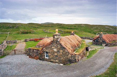 past - Black House Village, Garenin, Isle of Lewis, Écosse Photographie de stock - Rights-Managed, Code: 700-03508650