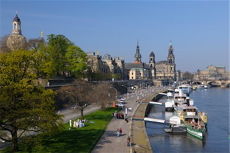 dresden - Bruhl's Terrace and Tour Boats on the River Elbe, Dresden, Saxony, Germany Stock Photo - Rights-Managed, Code: 700-03502773
