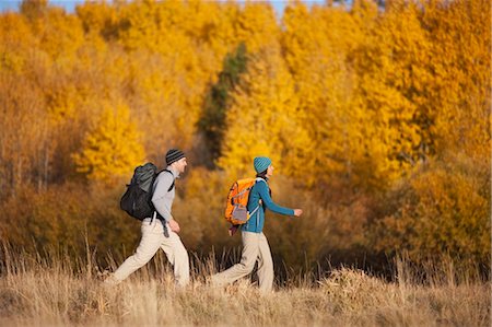 Couple Hiking near Deschutes River, Oregon, USA Stock Photo - Rights-Managed, Code: 700-03502945
