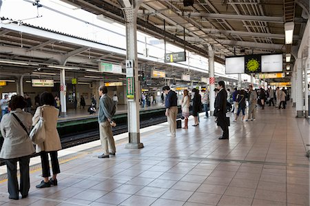 people waiting at train station - People Waiting on Platform, Tokyo, Japan Stock Photo - Rights-Managed, Code: 700-03520461