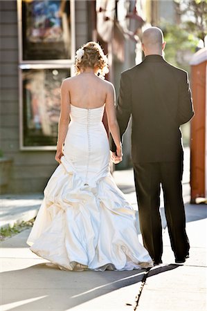 romantic couples anonymous - Bride and Groom Stock Photo - Rights-Managed, Code: 700-03556729