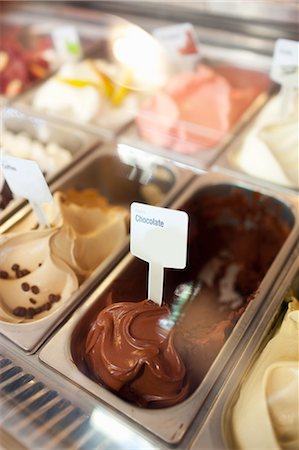 display case - Gelato in Cafe, Seattle, Washington, USA Stock Photo - Rights-Managed, Code: 700-03556890