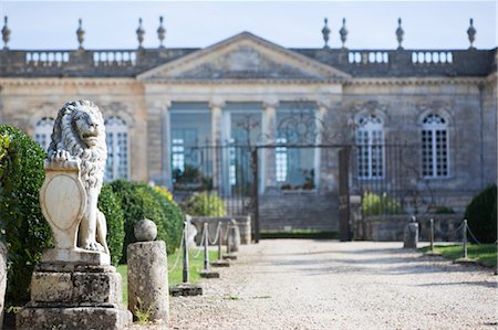 Chateau Saint-Georges, Gironde, Aquitane, France Stock Photo - Rights-Managed, Code: 700-03615419