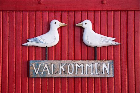 pictures of red colour objects - Welcome Sign with Birds Stock Photo - Rights-Managed, Code: 700-03622723