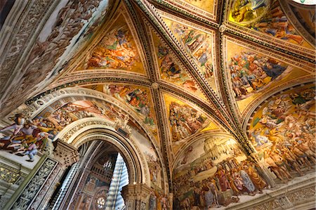 Interior of Duomo di Orvieto, Orvieto, Umbria, Italy Stock Photo - Rights-Managed, Code: 700-03641207