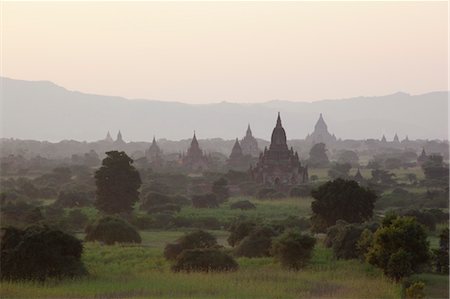 simsearch:700-03685862,k - Overview of Temples in Bagan, Mandalay Division, Myanmar Stock Photo - Rights-Managed, Code: 700-03685888