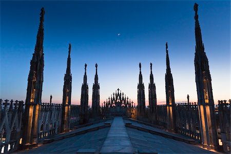 simsearch:700-05821958,k - Milan Cathedral, Milan, Lombardy, Italy Stock Photo - Rights-Managed, Code: 700-03696812