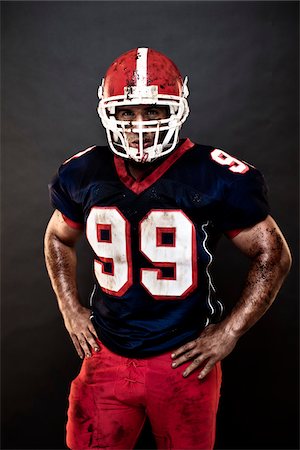 football player (american sport, male) - Football Player in Studio Stock Photo - Rights-Managed, Code: 700-03698195