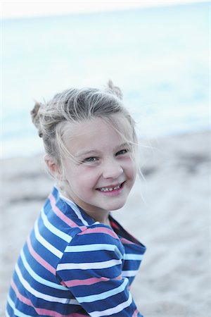 simsearch:700-03739271,k - Portrait of Girl on Beach Stock Photo - Rights-Managed, Code: 700-03836255