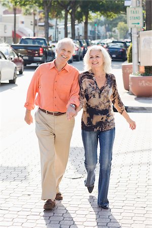 Couple Walking and Holding Hands Stock Photo - Rights-Managed, Code: 700-03891368