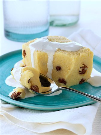 simsearch:824-07586191,k - Individual portion of vegetarian sweet polenta dessert Stock Photo - Rights-Managed, Code: 824-07585897