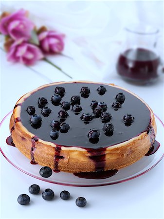 simsearch:824-07586191,k - Blueberry cheesecake Stock Photo - Rights-Managed, Code: 824-07586039