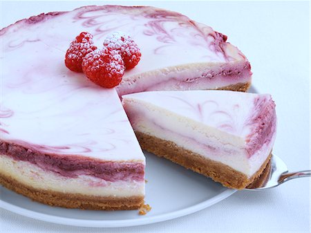 Raspberry cheesecake Stock Photo - Rights-Managed, Code: 824-07586041