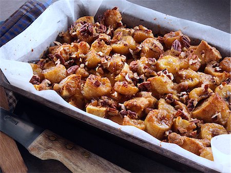 Banana Foster French toast bake Stock Photo - Rights-Managed, Code: 824-07586348