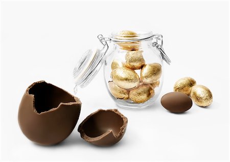 simsearch:825-06047612,k - Chocolate eggs Stock Photo - Rights-Managed, Code: 825-05815823