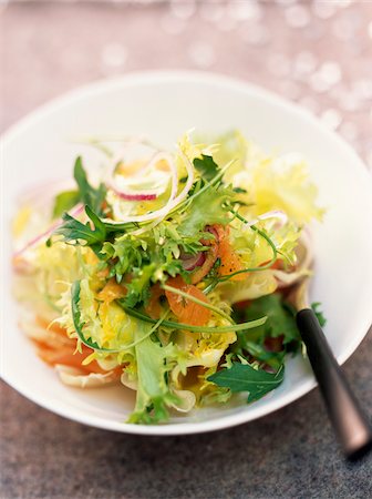 simsearch:825-03627010,k - Mixed salad with smoked salmon Stock Photo - Rights-Managed, Code: 825-05811155