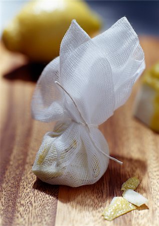 Lemon rinds in cloth purse Stock Photo - Rights-Managed, Code: 825-05812193
